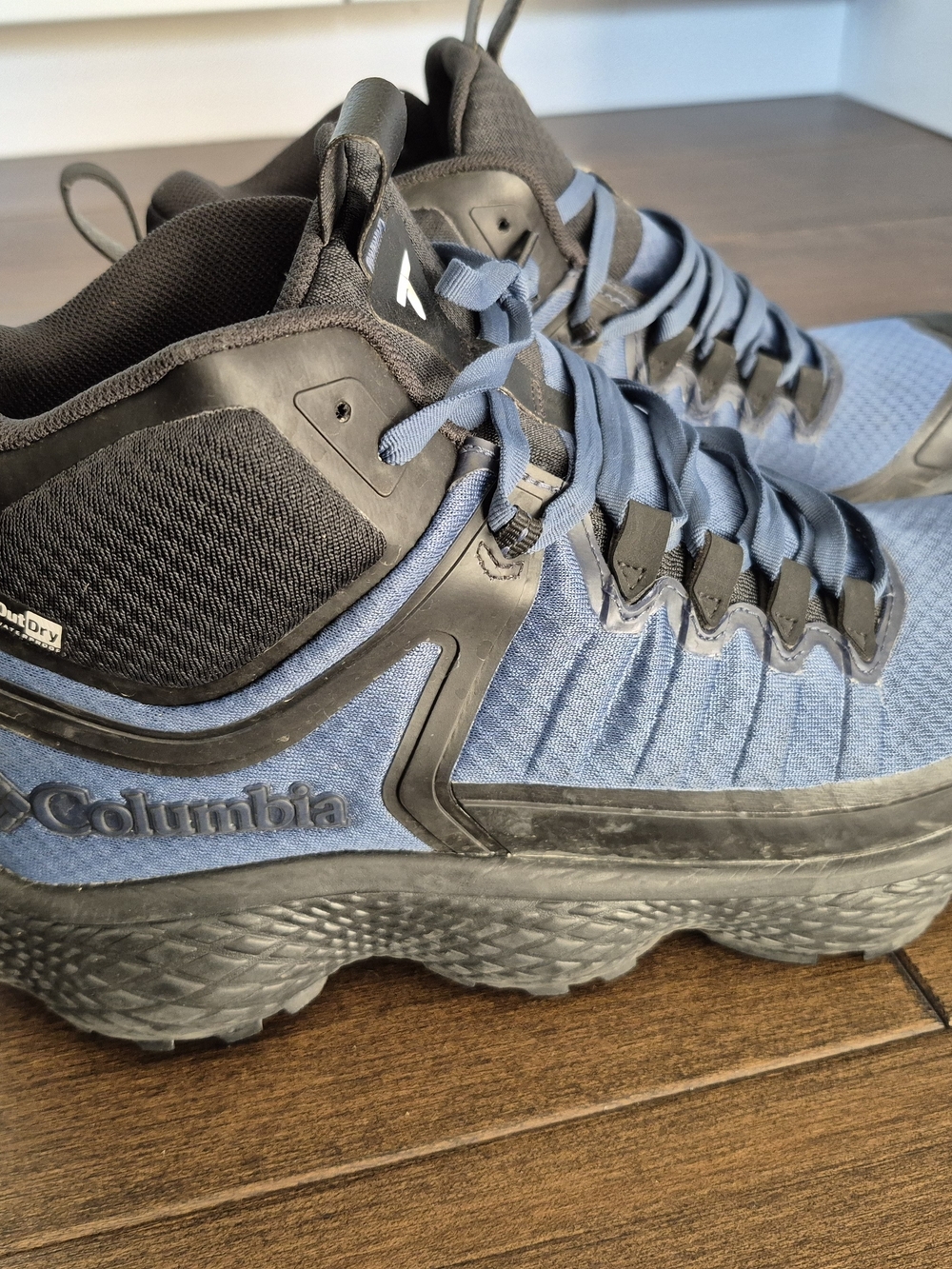 Columbia Men’s Blue Waterproof Hiking Boots